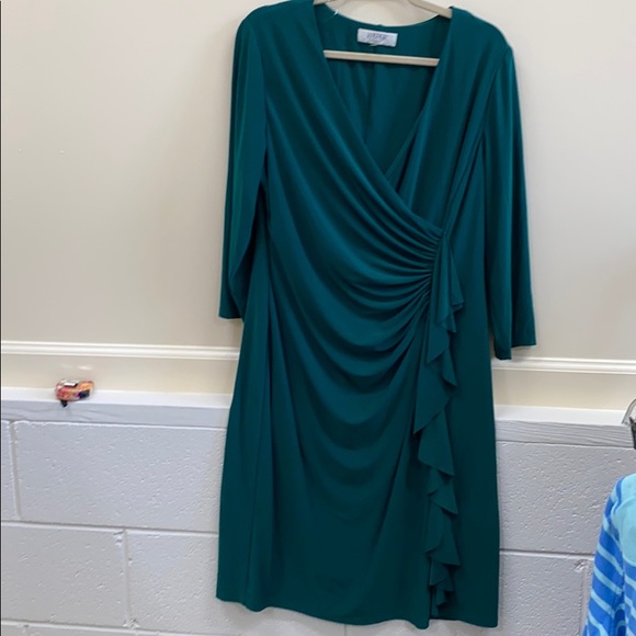 Kasper Dresses & Skirts - Kasper 16 hunter green ruffled dress